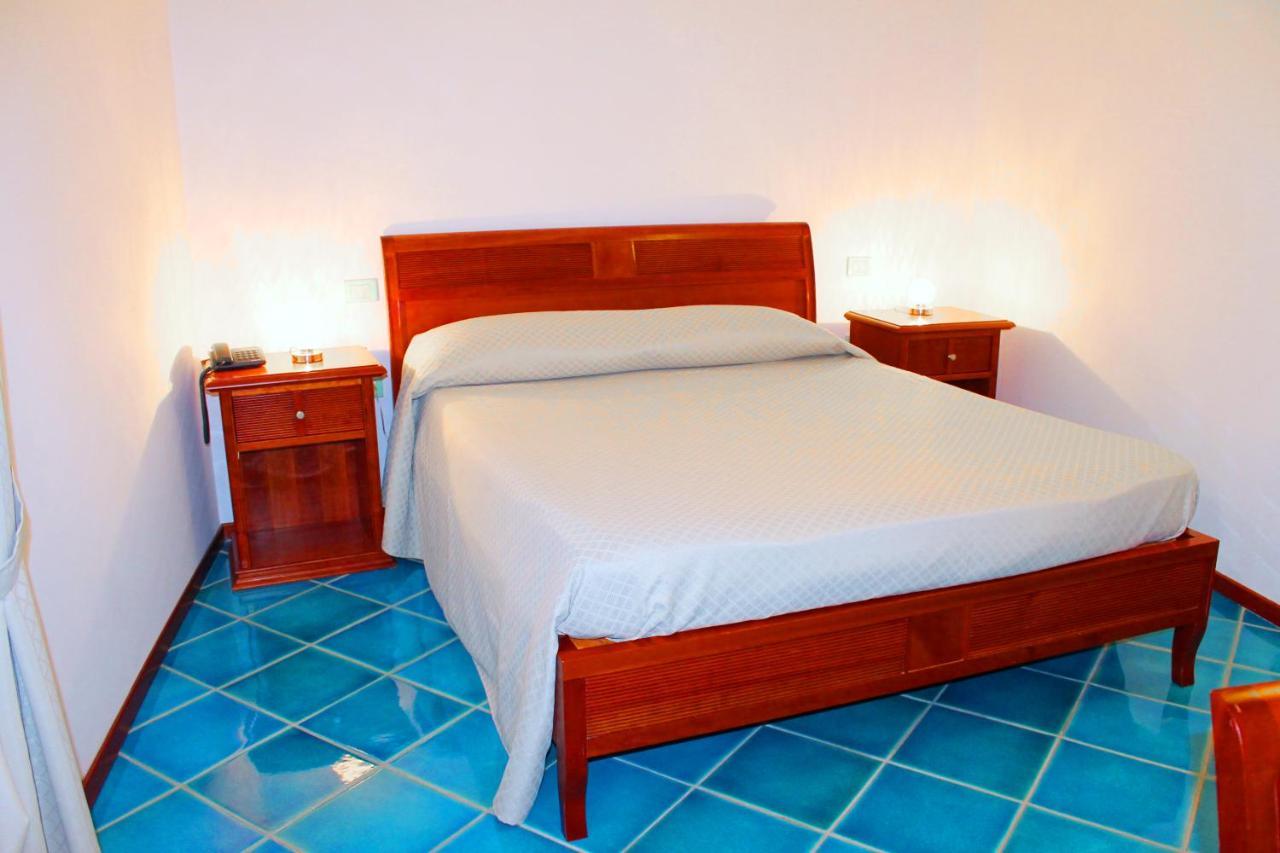 Hotel Pisacane Sapri Esterno foto