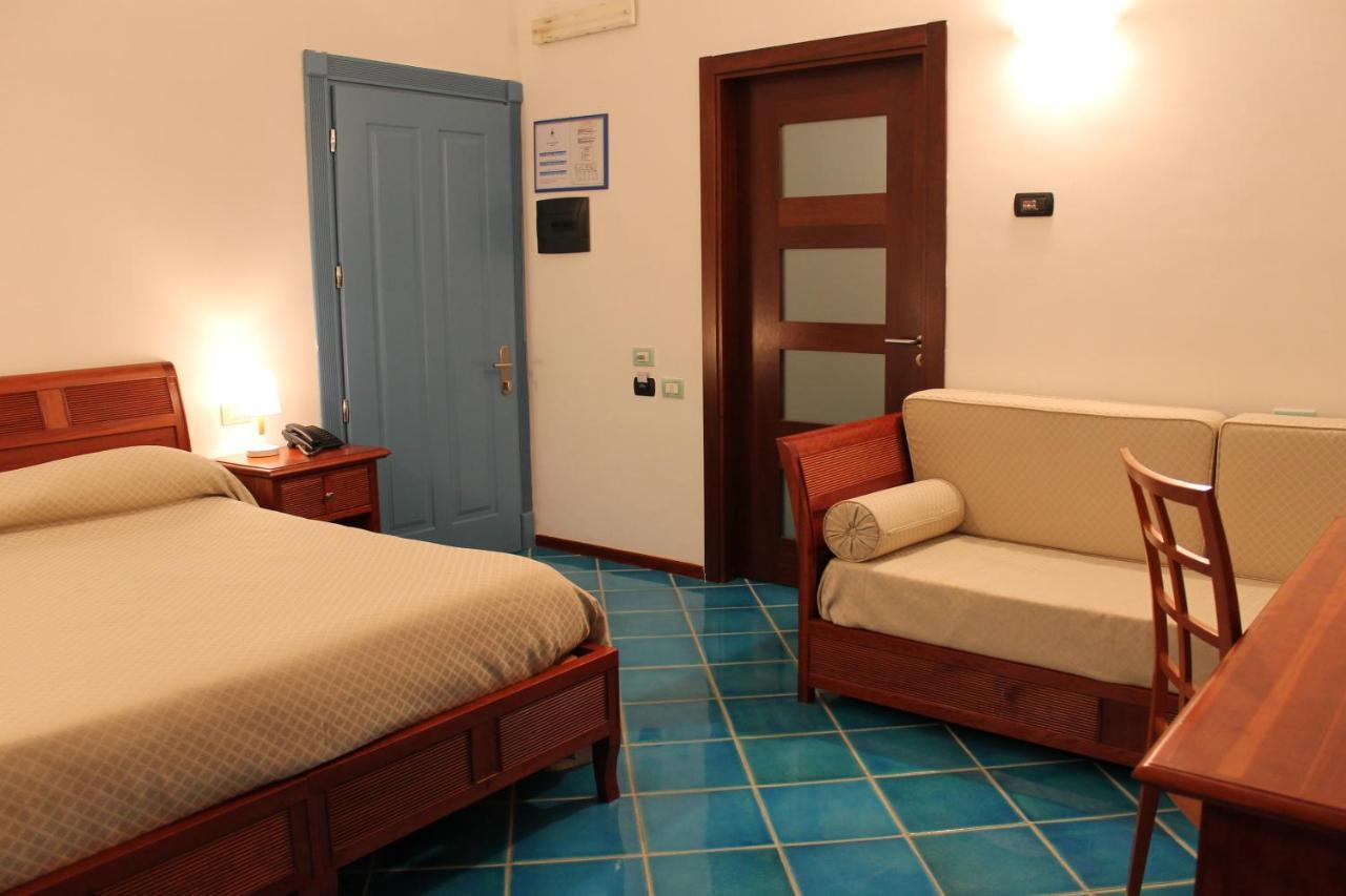 Hotel Pisacane Sapri Esterno foto